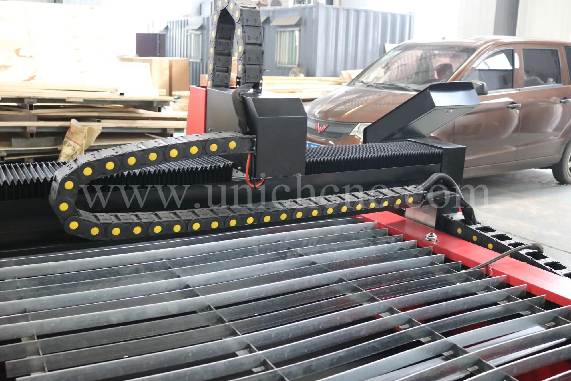 Efficient cnc plasma iron cutting machine