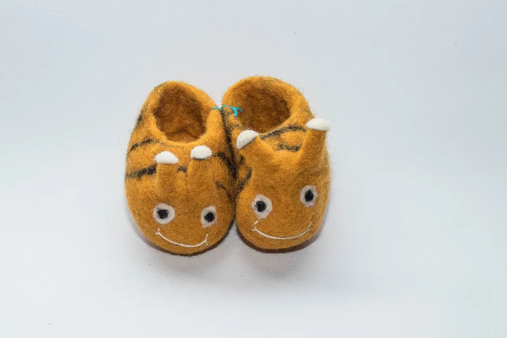 Baby Tiger Theme Wool Handmade Felt Shoes With Rubber Sole Wholesale