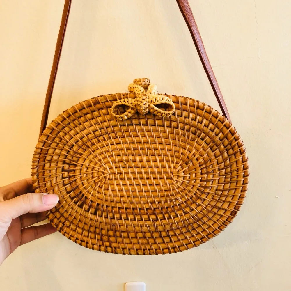 Bali Harvest Round Woven Ata Rattan Bag With Bow Clasp Buy Rattan Bag