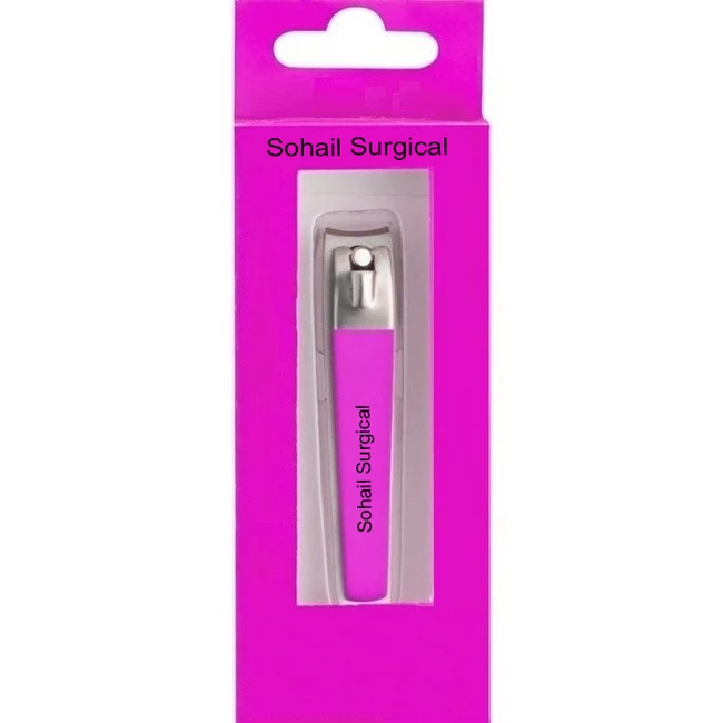pink color nail clipper.jpg