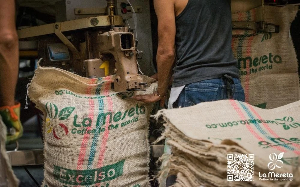 
PRODUCT OF COLOMBIA COLOMBIAN COFFEE BEANS 