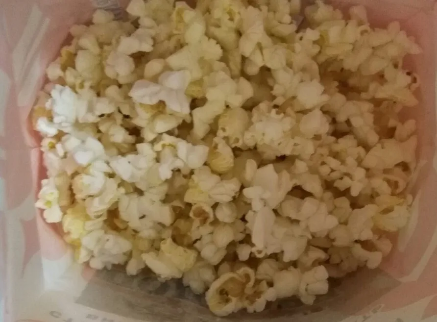 
Popcorn instant/microwave popcorn/Salt/Caramel/Cheese/Mushroom/Crab 