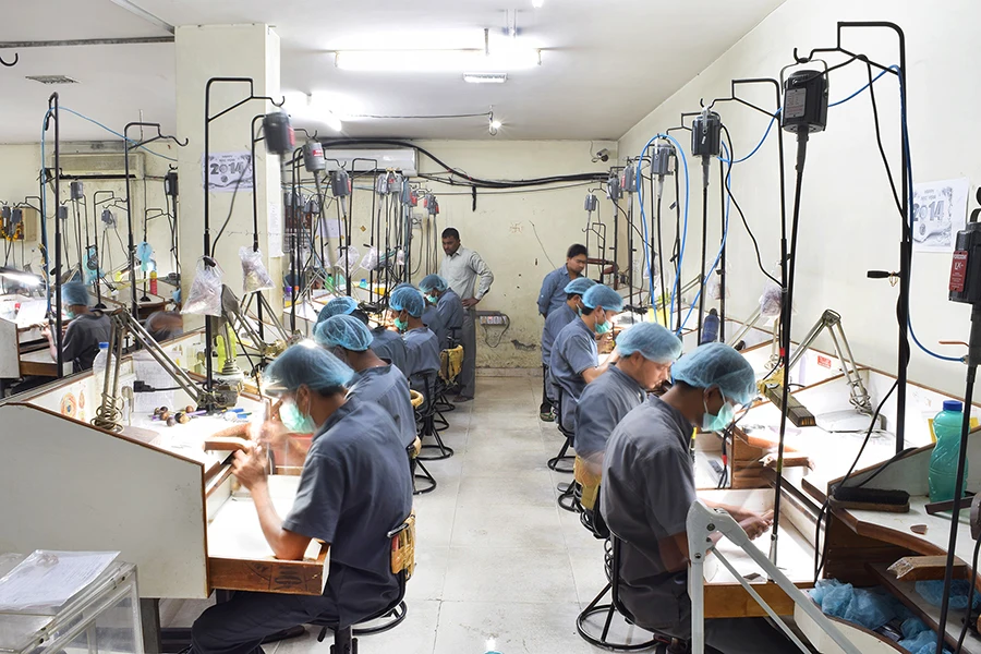 manuf01.JPG