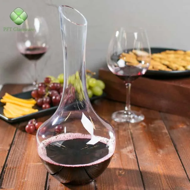 Hot Selling High Quality Handmade Mouth blown Long Neck 47.25 oz./1300ml Wine Glass Decanter.jpg
