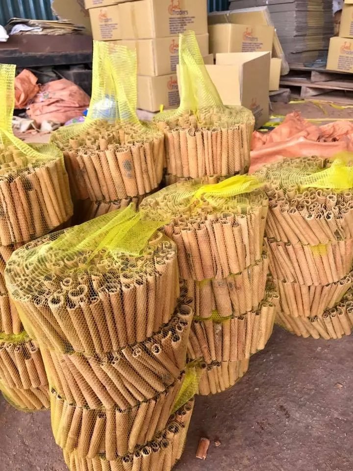 Vietnam Black Pepper Machine Cleaned High Quality Best Price 0084 961