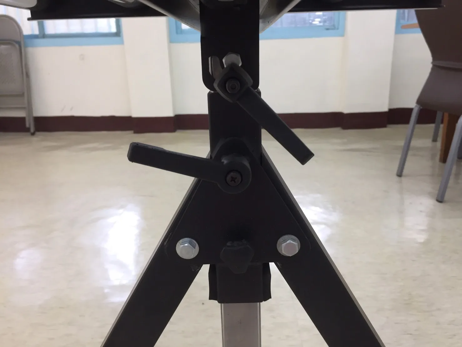 最佳重型折叠钢制滚筒支架