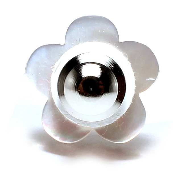 
Real Shell & Kyoto Opal Boutonniere - made in Japan 