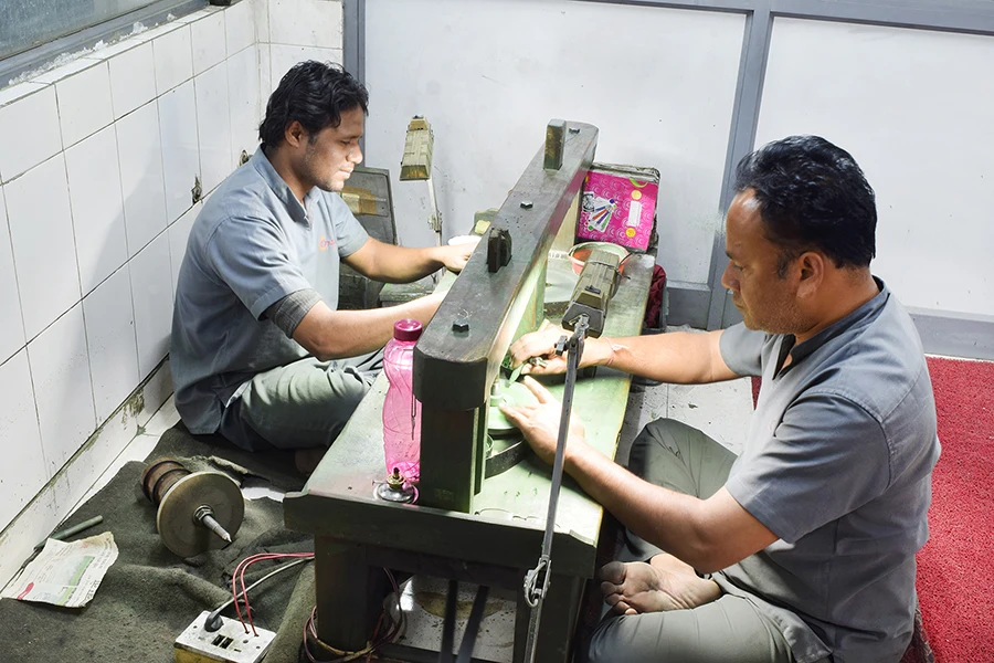 manuf02.JPG