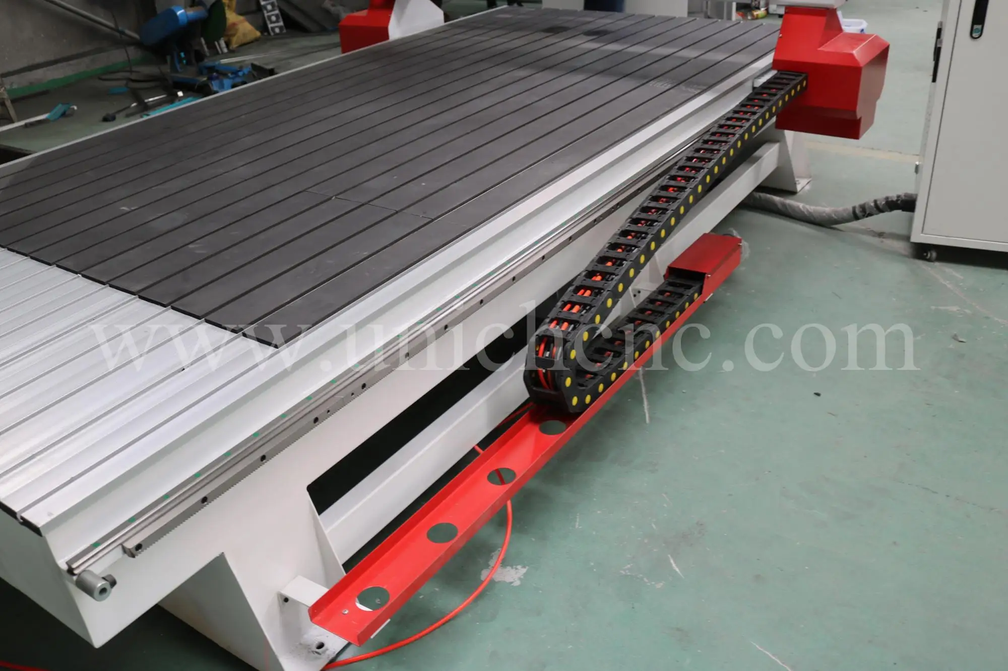 smart and strong enough cnc router cutting machine