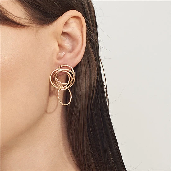 

2018 Summer Fashion Earrings Copper Hollow-out Earrings Retro Personalized Ear Stud, Picture shows