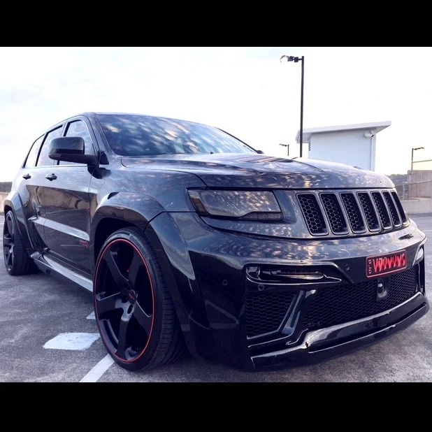 Jeep Grand Cherokee SRT8 - yüksek teknoloji ürünü SUV Jeep Grand Cherokee SRT8 - yüksek teknoloji ürünü SUV