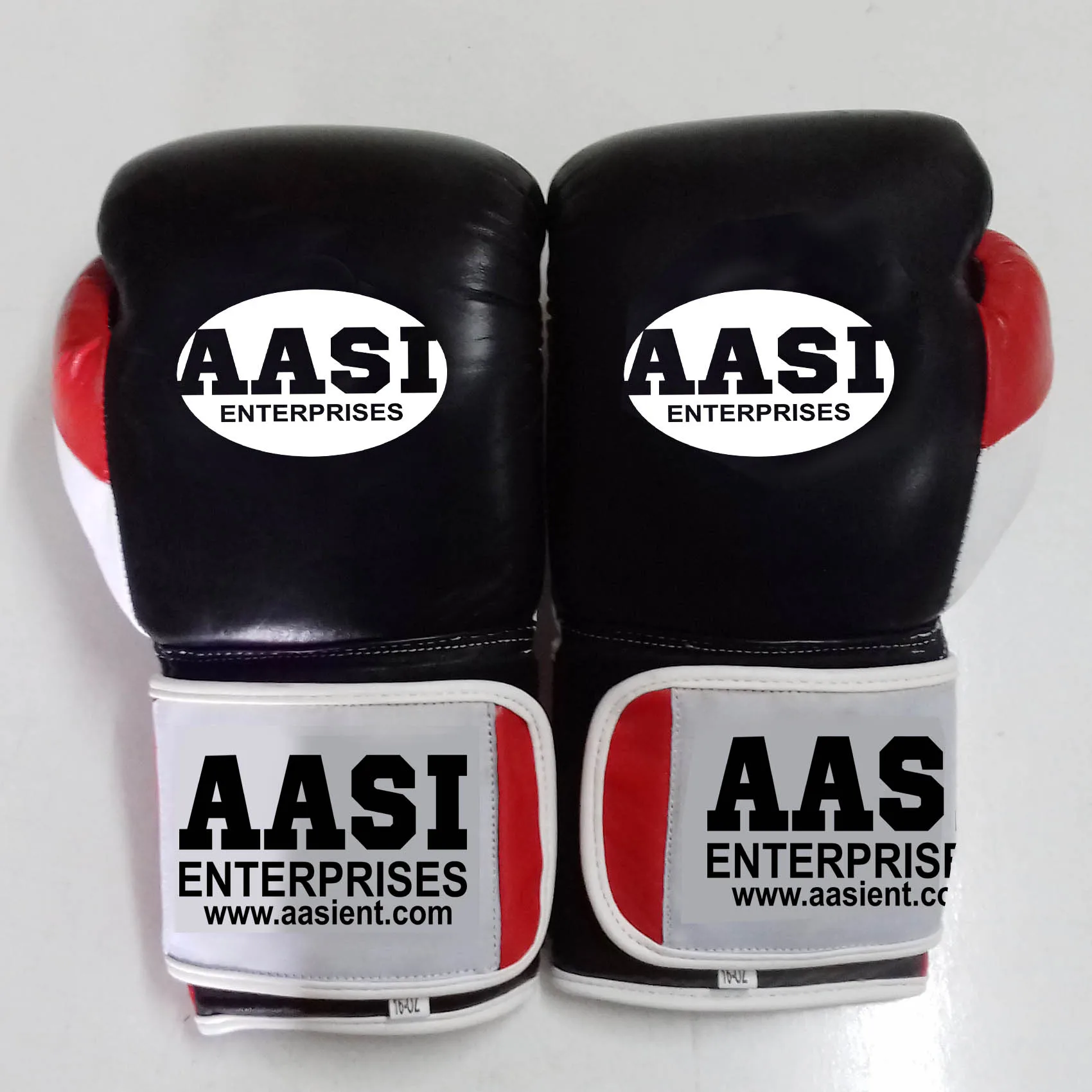 Golden Color Shine Leather Pro Fighter Boxing Gloves With Customized Logo Buy Golden Green Red