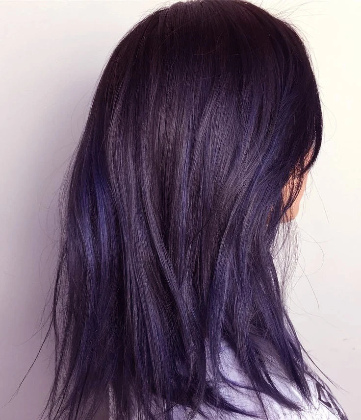 Черный волосы с синим отливом фото