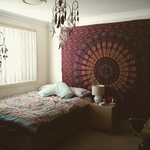Wall Tapestry Behind Bed - Tapestry Ideas 2020