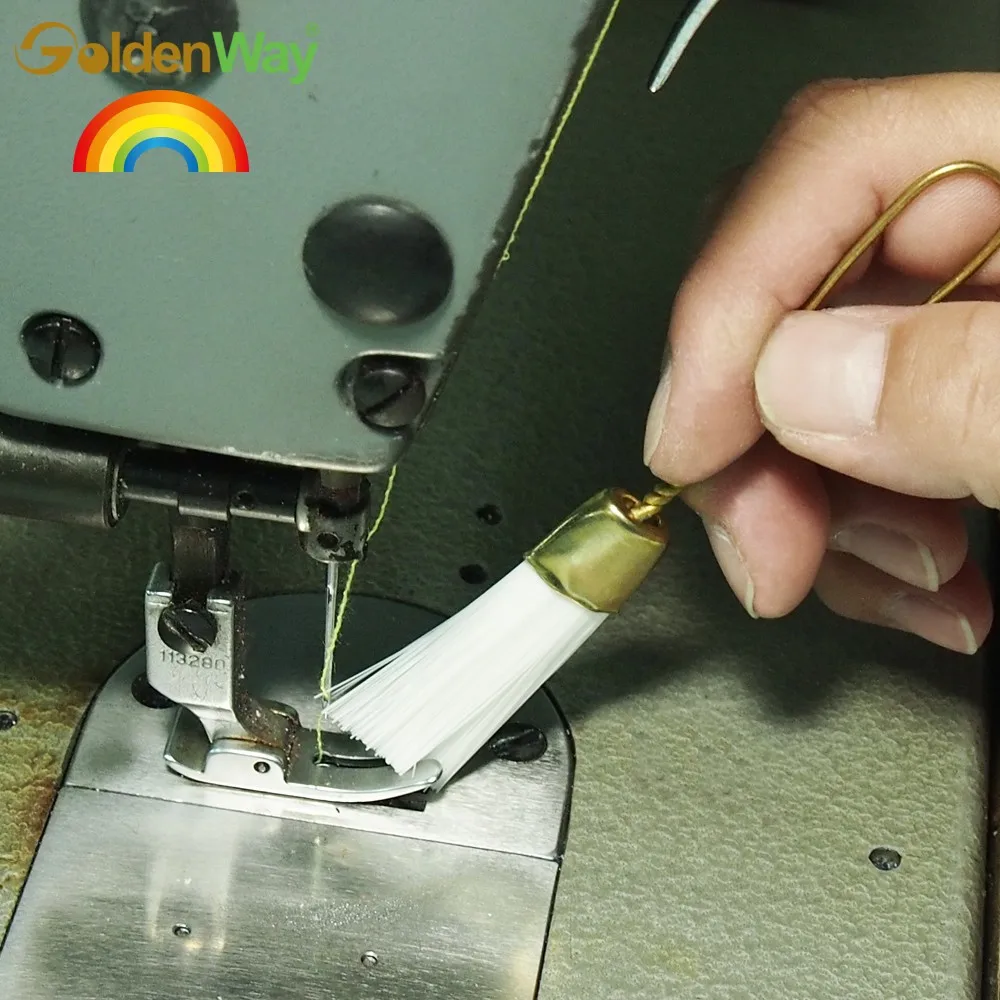 Accesorio de herramientas de costura 10pcs/lote Máquina de coser de doble extremo Cepillo de limpieza Quitador de polvo de coloe blanco Removedor de grapas Doble aplicador