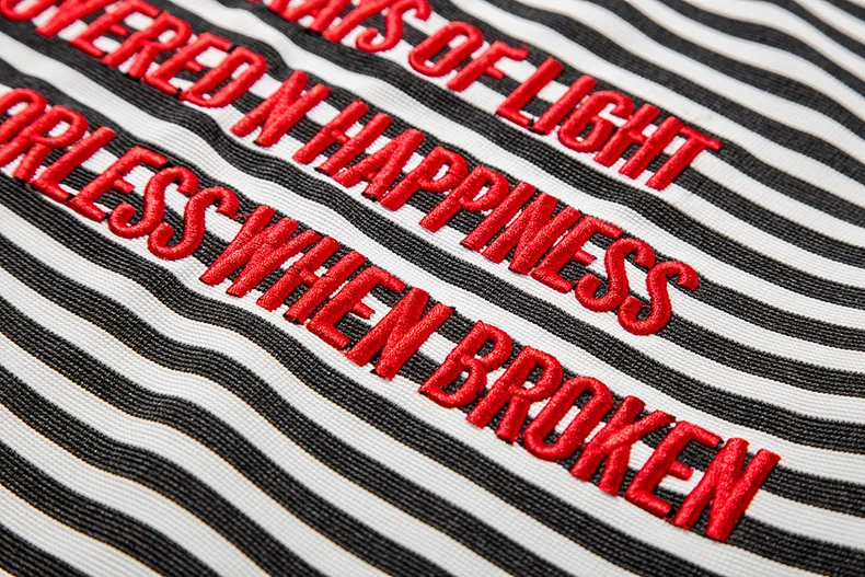 2019 OEM ODM Yarn Dyed Striped Long Sleeve T Shirt Men with 3D Embroidery