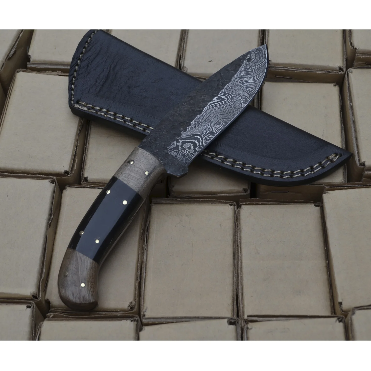 
Damascus Knife Custom Hand Hammered Damascus Hunting Knife in Buffalo horn and wood Bolster OAL 8.5 inches with Leather Sheath  (62002577710)
