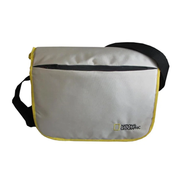 Daily use of high-quality stylish messenger bag
