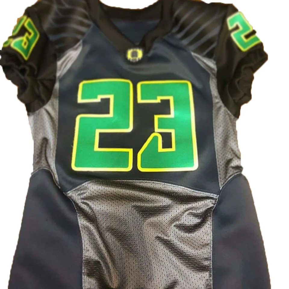 Custom Made American Football Jersey Tackle Twill In Spandex Fabric