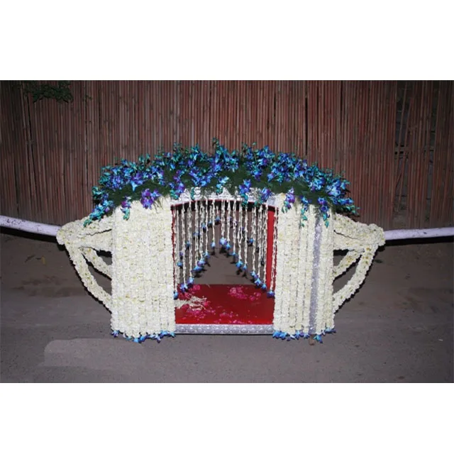 زهور الزفاف الهندية المزينة بالوكي الملكي Maharani العروس الزفاف دمية مذهلة الأبيض الزفاف البالكي Buy خشبية محفورة باليد Doli Sankheda خشبية Palki الزفاف اليد منحوتة Doli Product On Alibaba Com