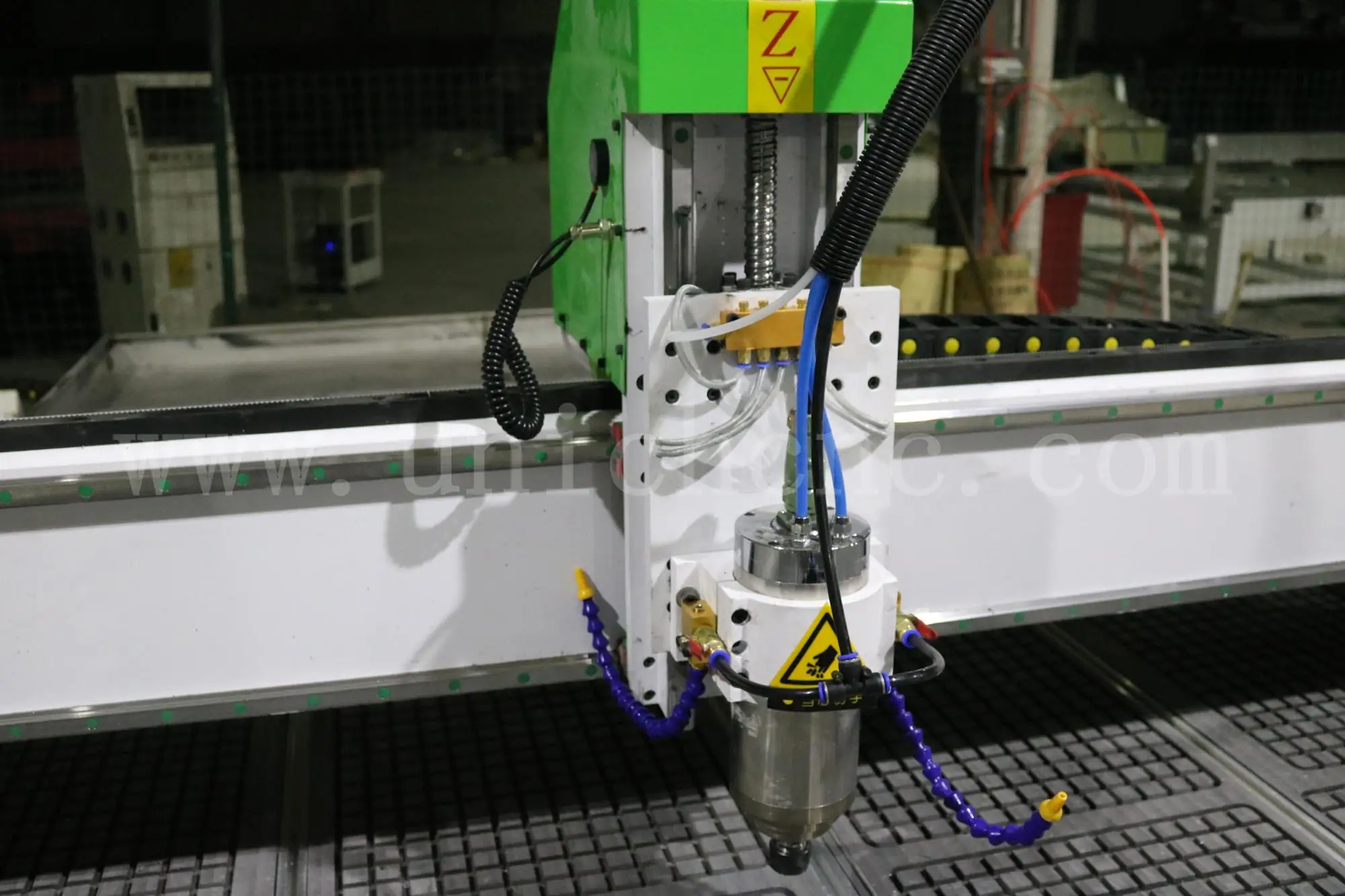 High configuration plywood cnc cutting 3 axis machine for door making