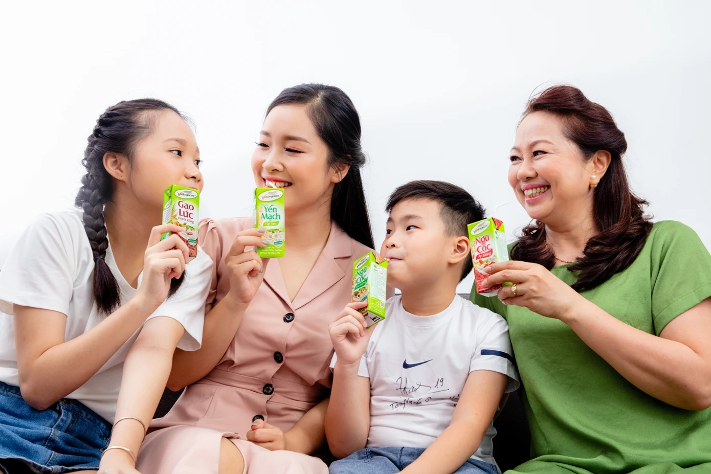 
OATS AND LOTUS SEEDS DRINK for restful sleep of whole family 