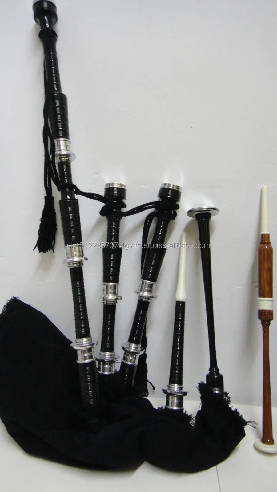 Full Silver Great Scottish Highland Tradition Rosewood Bagpipe. Buy