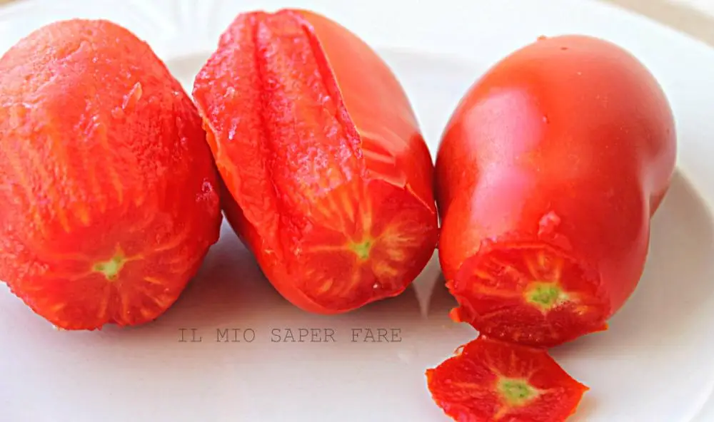 
Italian Whole peeled tomato in can - 6 x 2,5 kg 