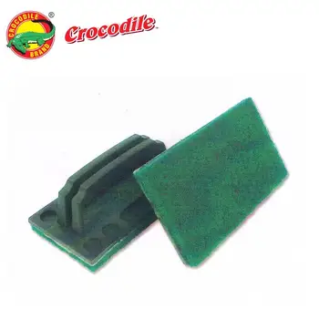 scouring pad with handle