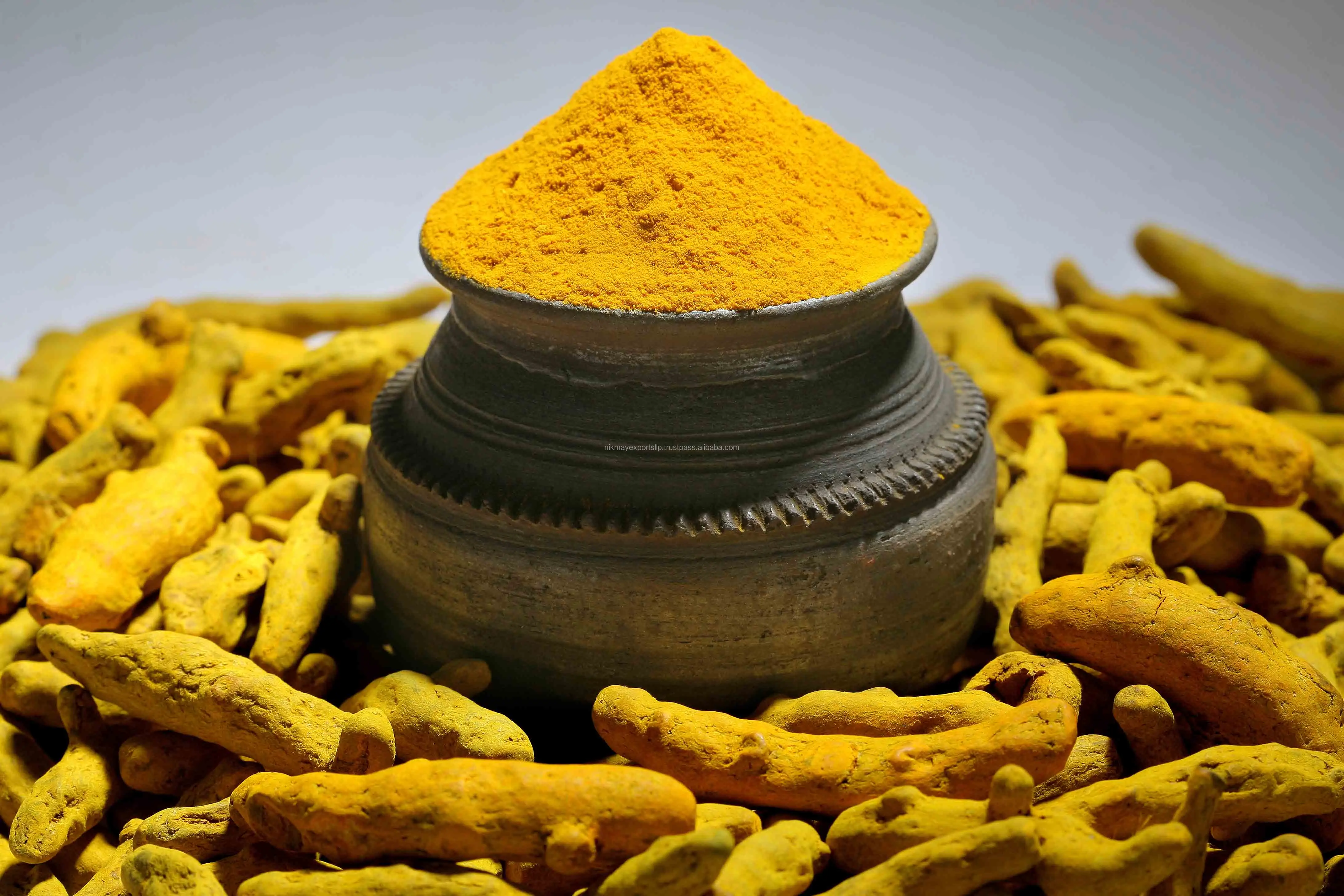 TURMERIC POWDER 5.jpg