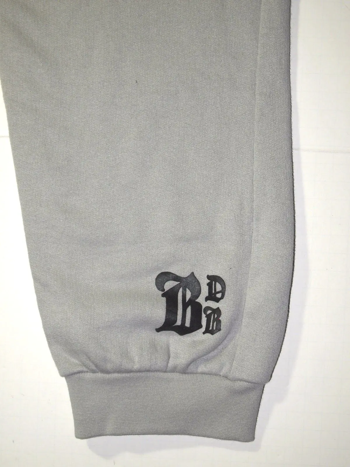 mens fleece joggers with zip pockets