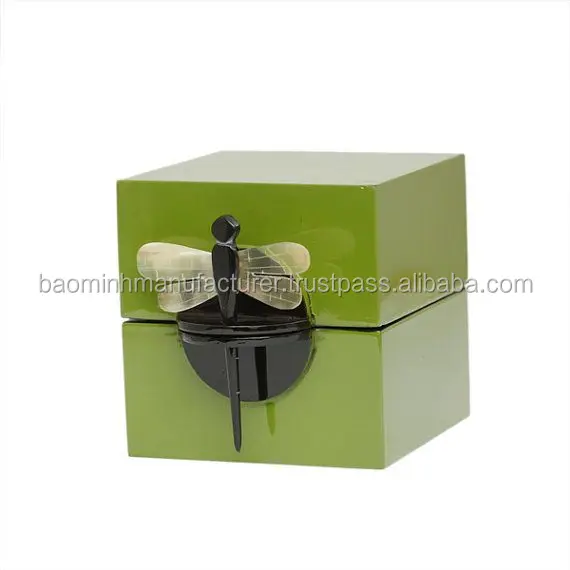 
High quality square Vietnam lacquer box with dragonfly key 