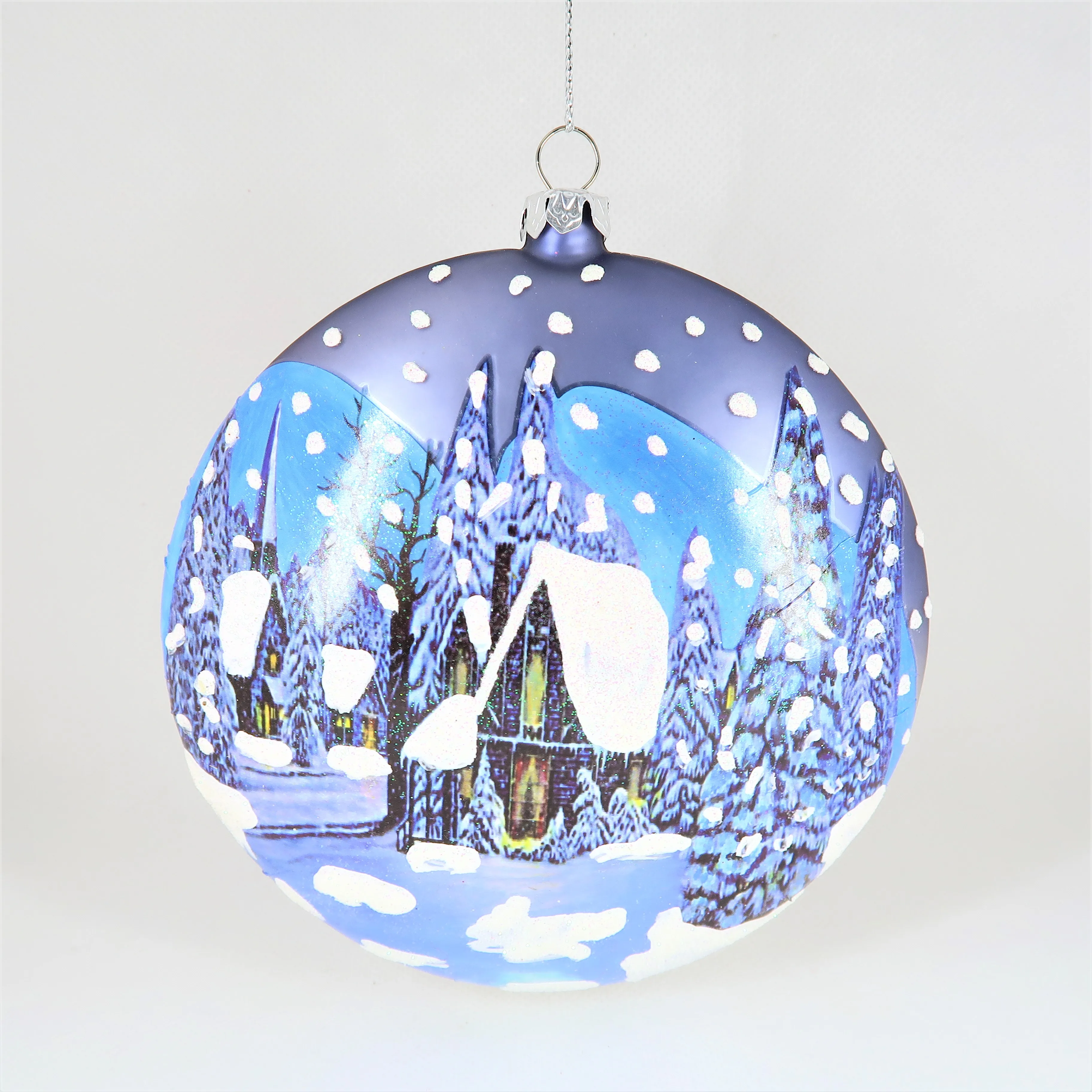 
Christmas Decoration Snow Scenery Glass Round Disc Ornament 