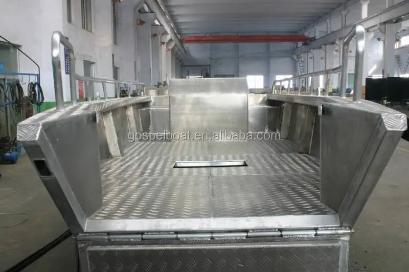 8m landing boat 6.jpg