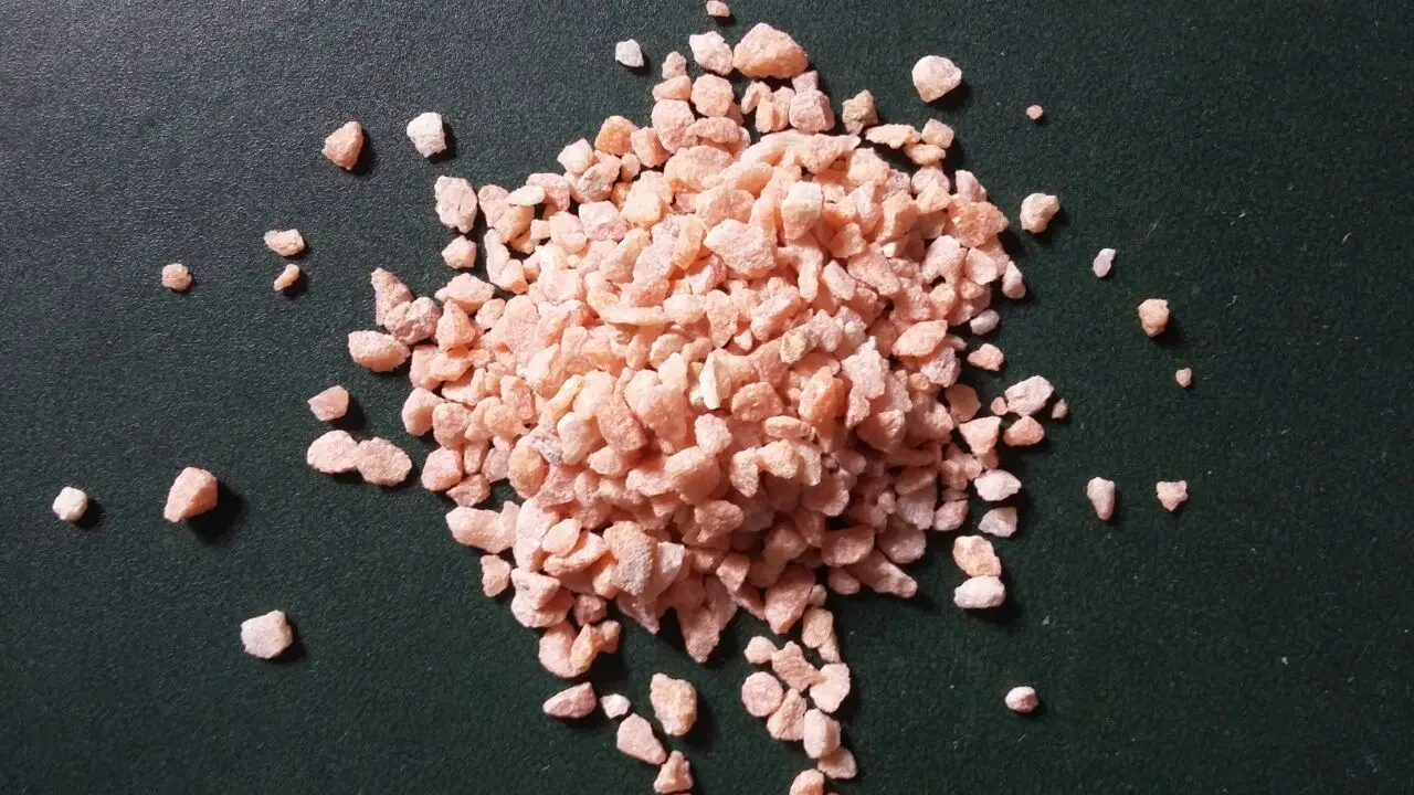 pink Crushed stone
