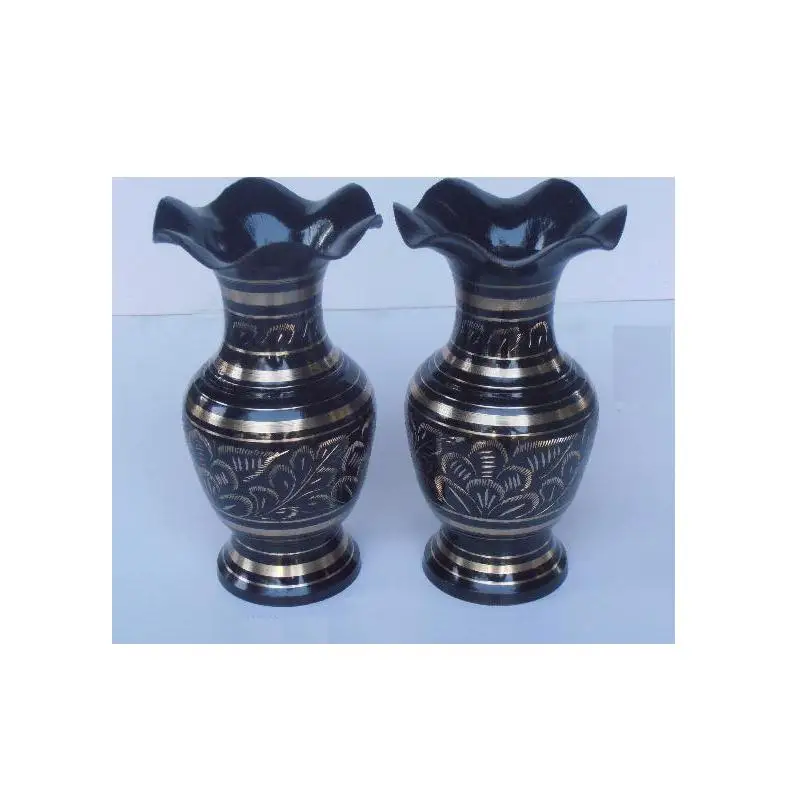 Engraving Work On Traditional Indian Vases Made In Cast Brass