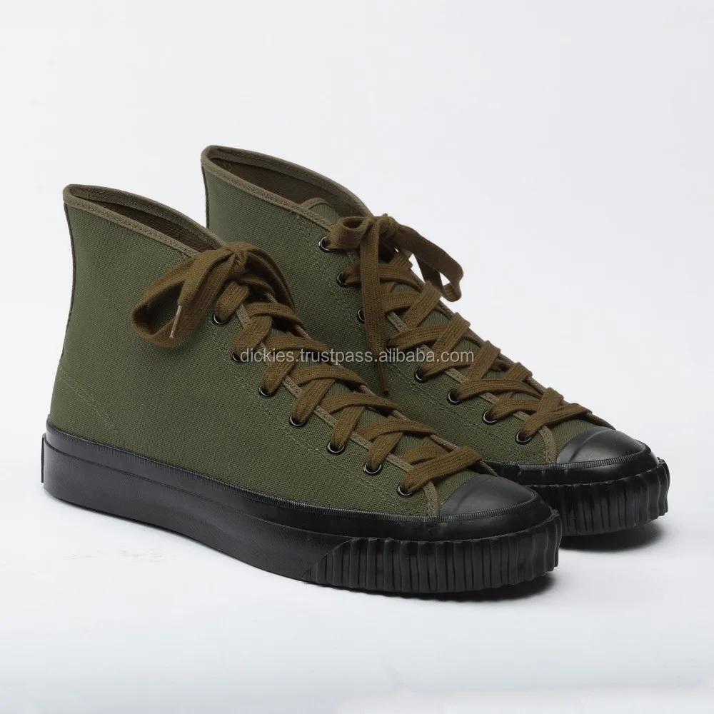 Military shoes