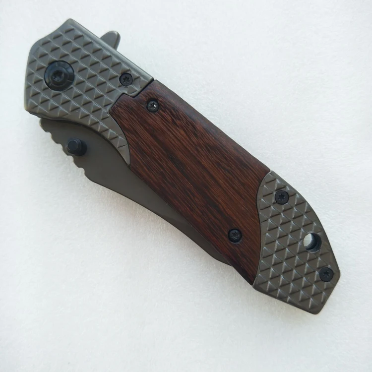 tactical pocket knife