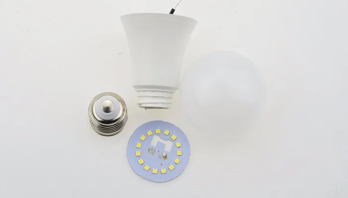 LED BULB 4