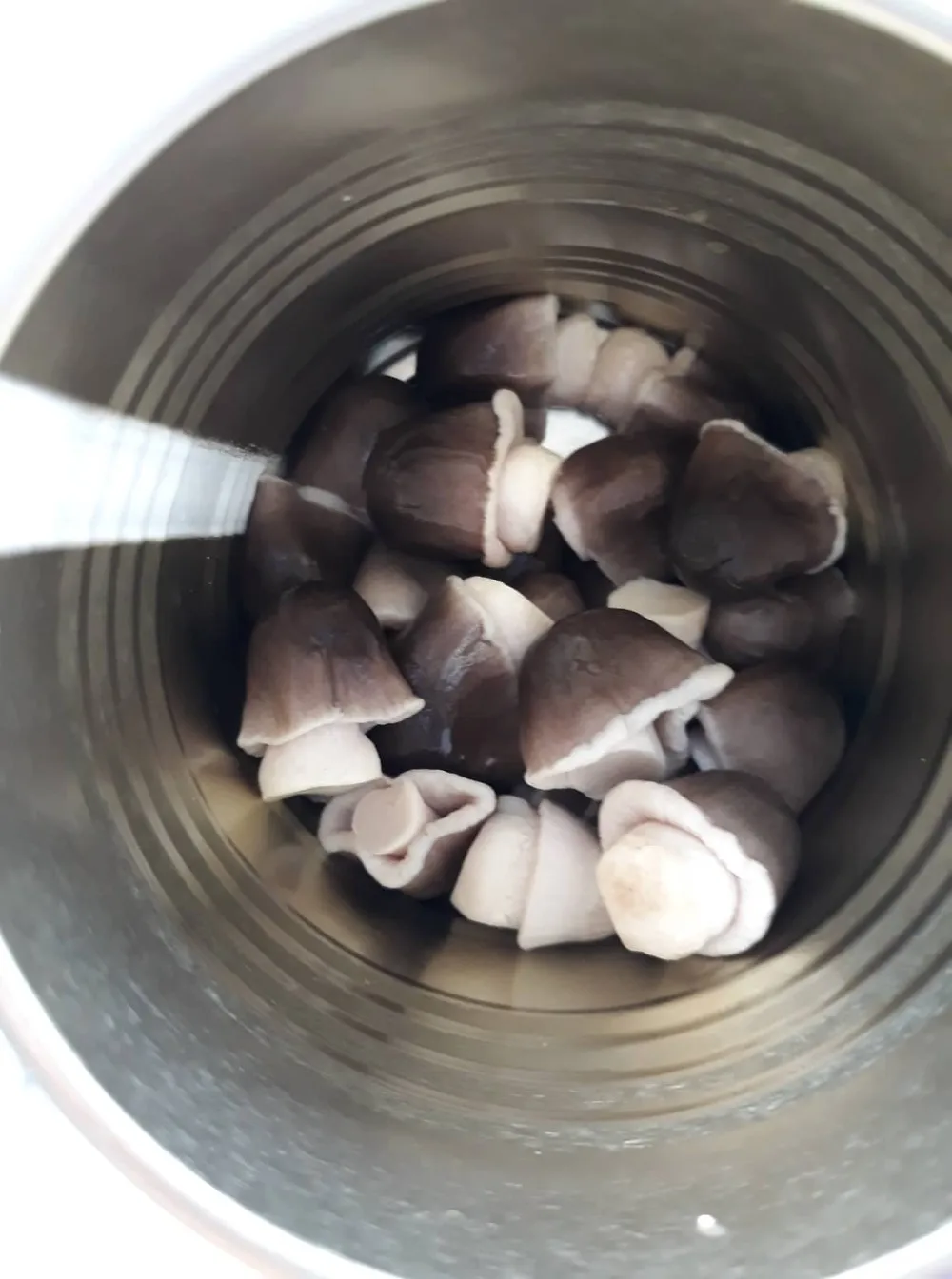 Canned Straw Mushroom/ Salted Unpeeled Straw Mushroom Ms. Esther