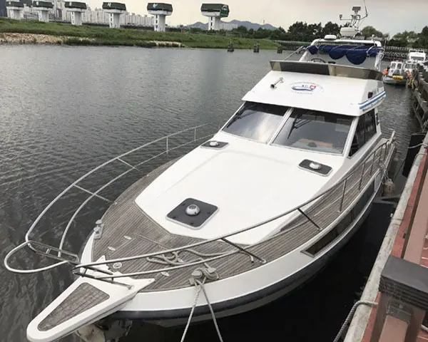 buy used yacht