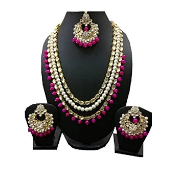 pink color jewellery set