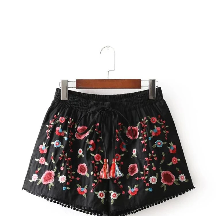 

2019 Women wild style elastic waist embroidery loose casual shorts, Back