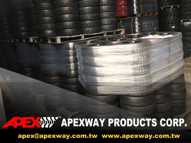 APEX_Airport_GSE_Tire01