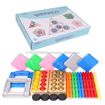 kids learning blocks