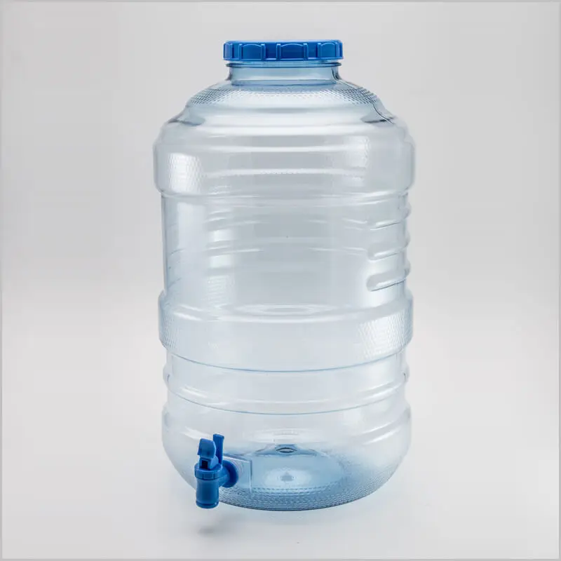 Пластиковые бутылки для воды 5 литров. ПЭТ бутылка 10 л. Бутыль ПЭТ 20 литров. ПЭТ бутылка 330 мл. Бутылка ПЭТ 20 Л С краном.