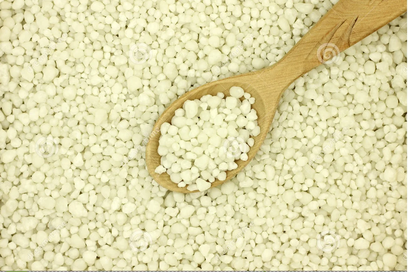 fertilizer granules.jpg