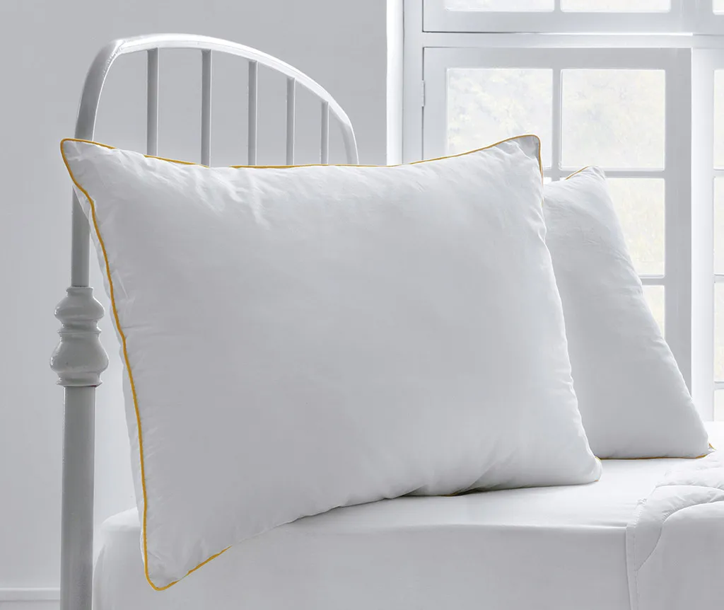 Pillow Cushion Clad Quilt Coverlet Duvet Aleze Drawsheet