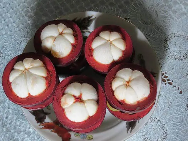 
WHOLE SALE mangosteen 