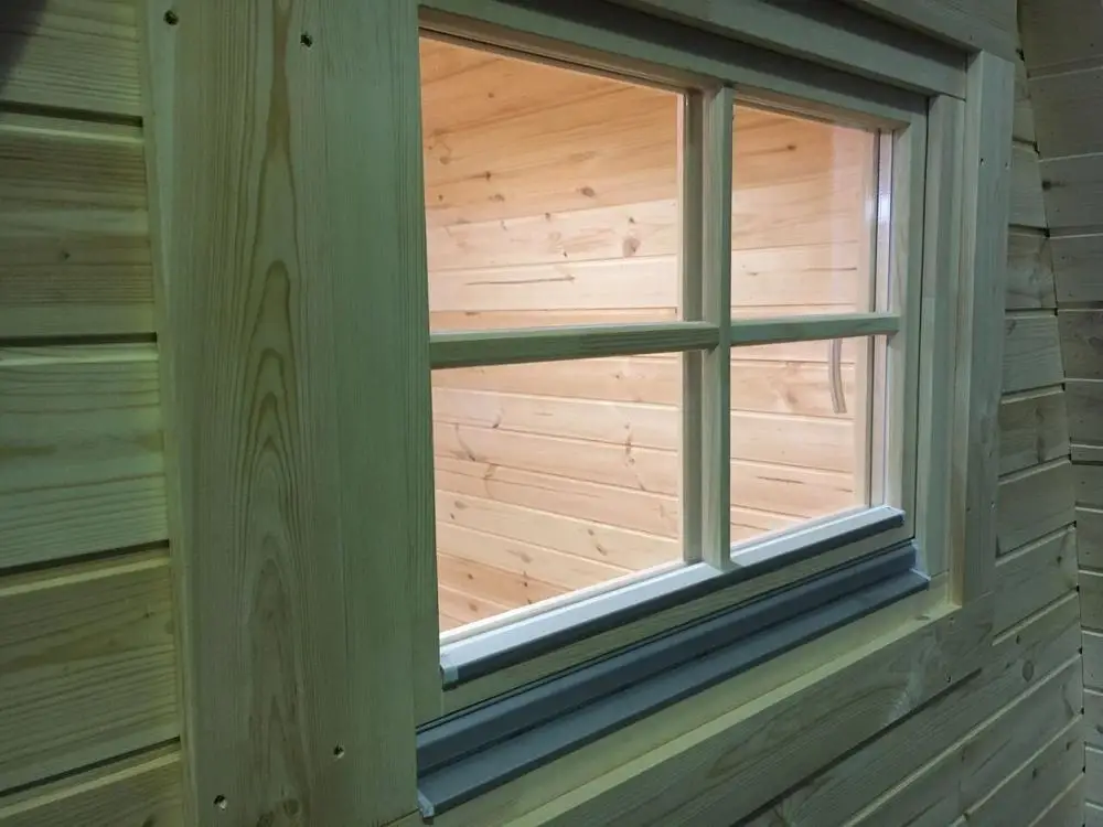 
Insulated Camping Pod with side entrance 